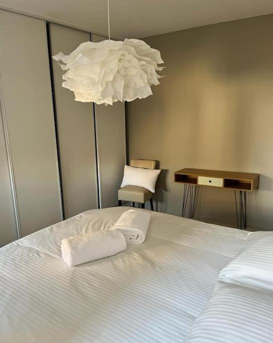 Vigne Et Mer-Spacieux Appartement Haussmannien-2Chambres-Wifi Béziers Extérieur photo